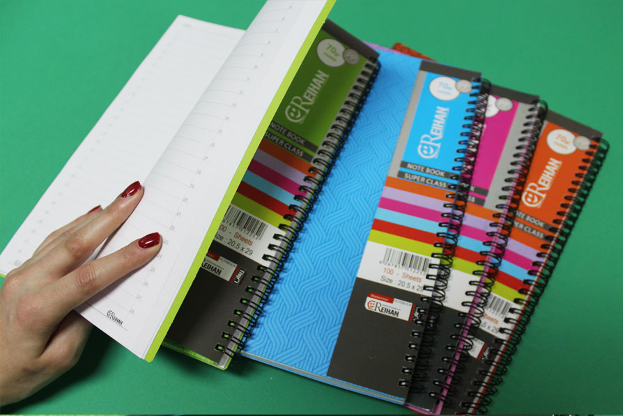 دفتر رحلی 100 برگ جلد طلقی رنگی – فنردوبل